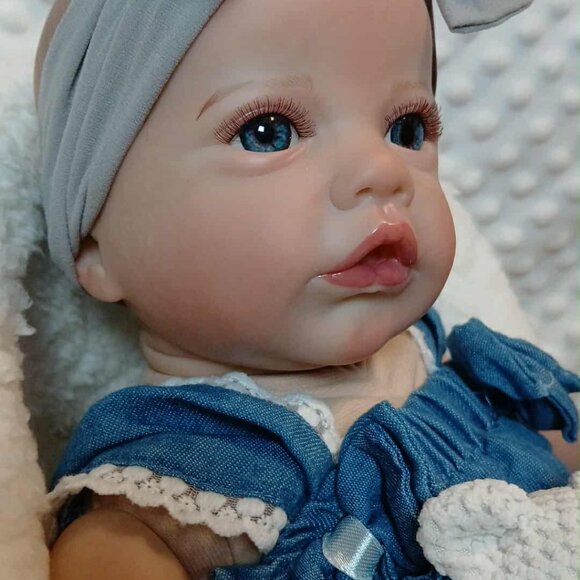 SOLD - Picture 3 of 12